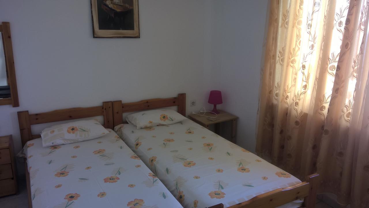 Gkoloi Studios & Apartments Kalyves Polygyrou Екстериор снимка
