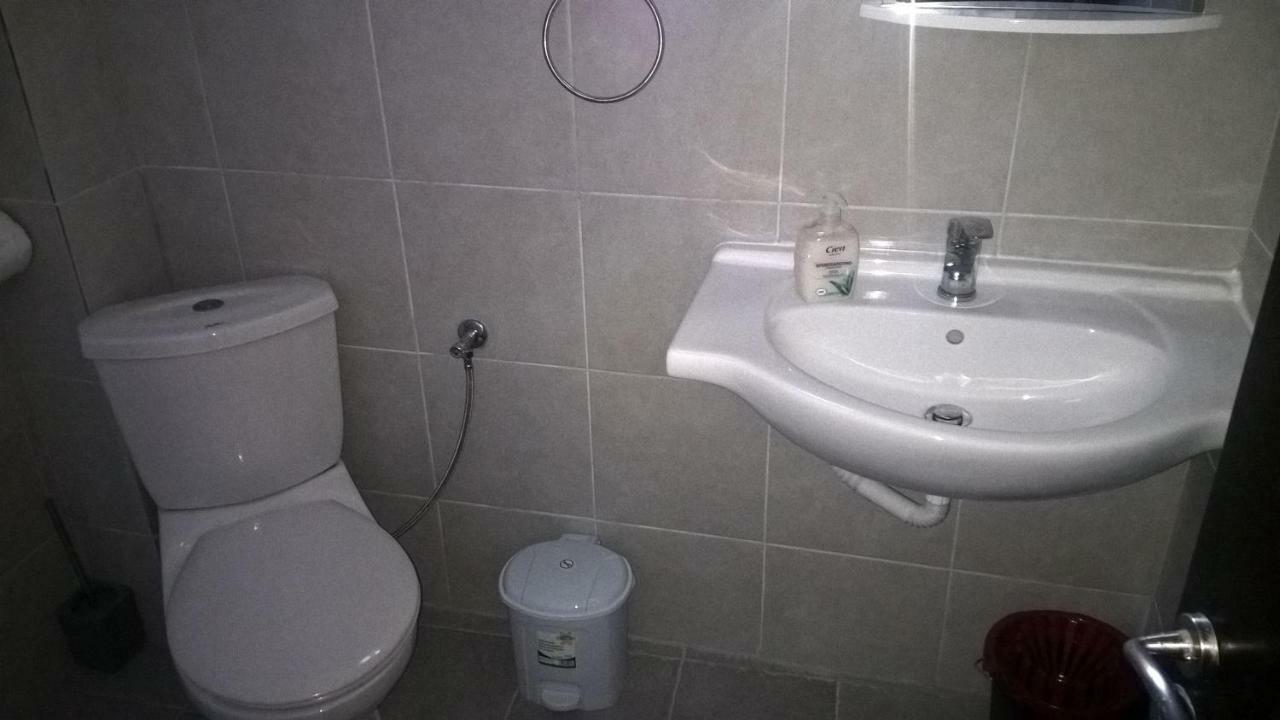 Gkoloi Studios & Apartments Kalyves Polygyrou Екстериор снимка